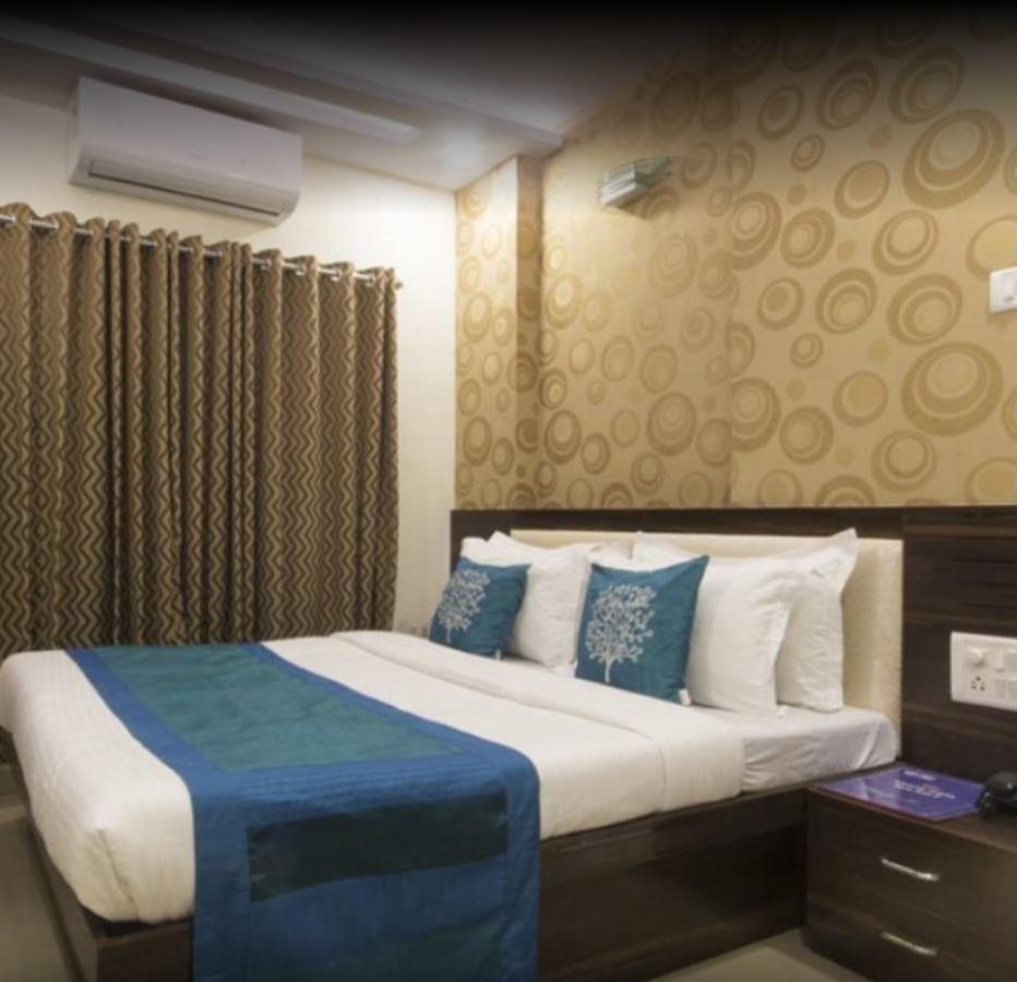 Hotel Accore Inn Bombay Extérieur photo