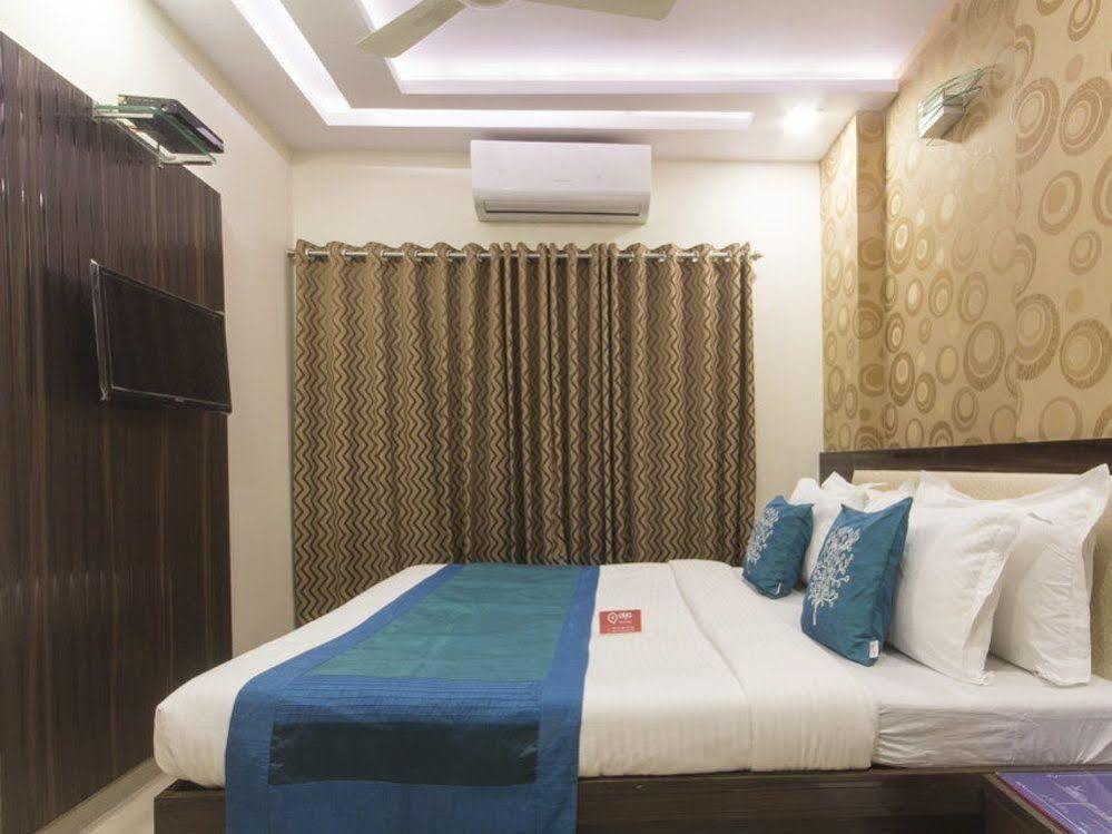Hotel Accore Inn Bombay Extérieur photo