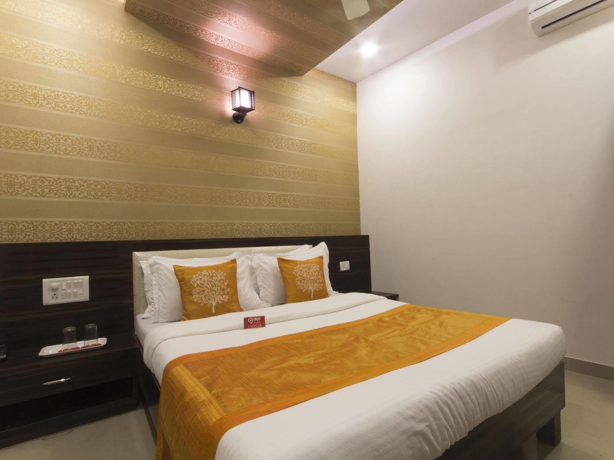 Hotel Accore Inn Bombay Extérieur photo
